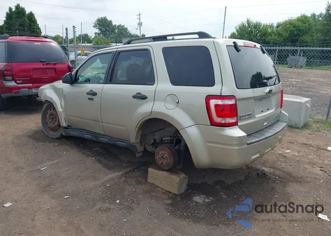 2011 Ford Escape Xlt from USA, damaged, VIN 1FMCU0D74BKB86055